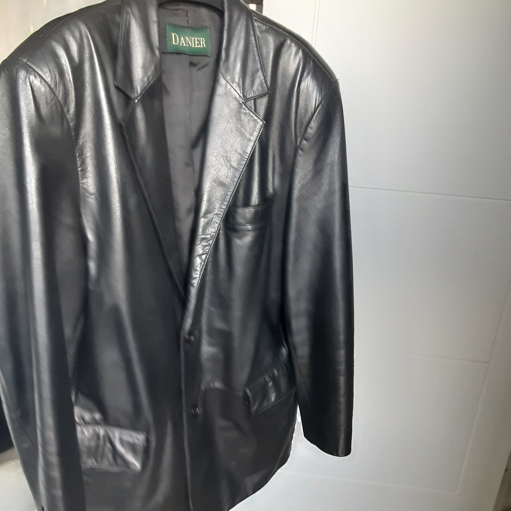 Danier Midnight Black Leather Blazer